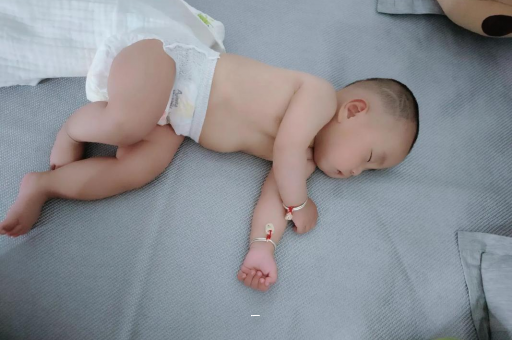 东海哭泣宝宝魔法眼泪 东海哭泣宝宝魔法眼泪